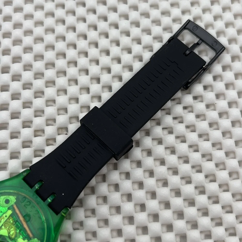 Swatch Watch - GG105 - Sandy Mountains